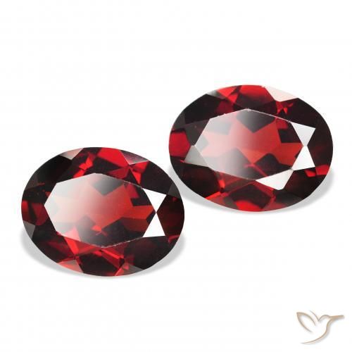 Shop natural 4.19ct Rouge foncé Grenat Almandin gems, ovale, from Mozambique at GemSelect. In stock, global shipping!
