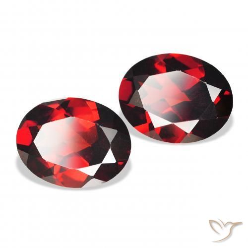 Shop natural 4.16ct Rouge foncé Grenat Almandin gems, ovale, from Mozambique at GemSelect. In stock, global shipping!