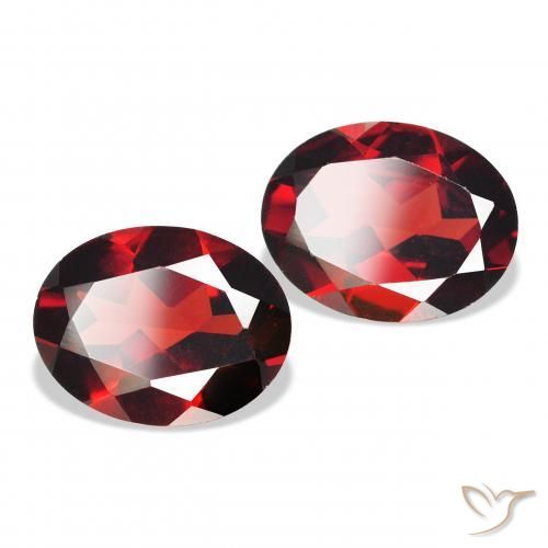 Shop natural 3.98ct Rouge sang profond Grenat Almandin gems, ovale, from Mozambique at GemSelect. In stock, global shipping!