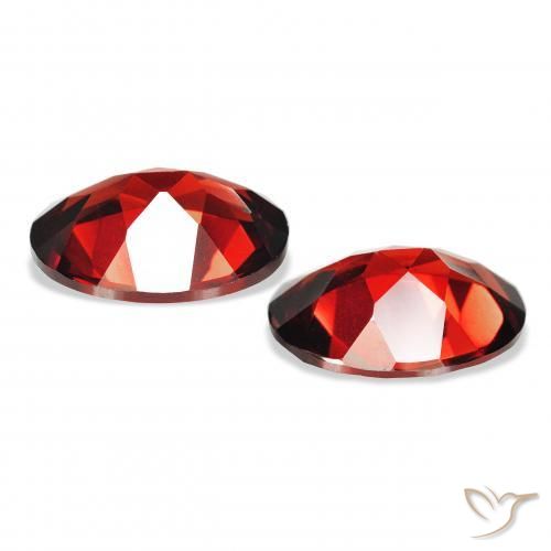 Shop natural 3.98ct Rouge sang profond Grenat Almandin gems, ovale, from Mozambique at GemSelect. In stock, global shipping!