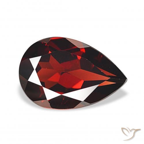 Grenat Almandin Rouge foncé naturelle En forme de poire, 3.40 ct, VVS