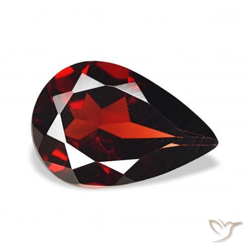 Grenat Almandin Rouge foncé naturelle En forme de poire, 3.22 ct, VVS