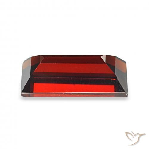 Grenat Almandin Rouge foncé naturelle Baquette, 2.14 ct, VVS