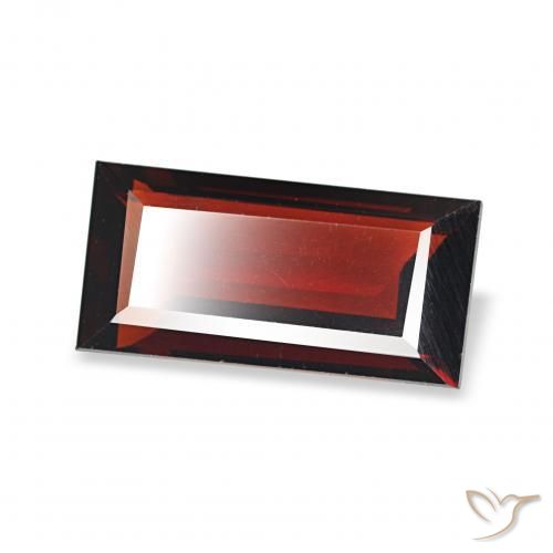 Grenat Almandin Rouge foncé naturelle Baquette, 1.71 ct, VVS