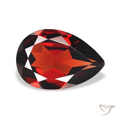 Grenat Almandin Rouge foncé naturelle En forme de poire, 3.12 ct, VVS
