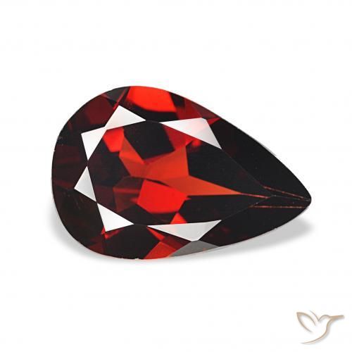 Grenat Almandin Rouge foncé naturelle En forme de poire, 3.17 ct, VVS-VS