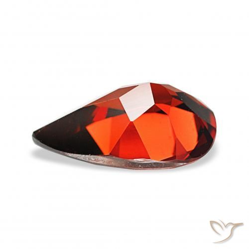 Grenat Almandin Rouge foncé naturelle En forme de poire, 3.17 ct, VVS-VS