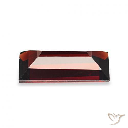 Grenat Almandin Rouge foncé naturelle Baquette, 1.67 ct, VVS-VS
