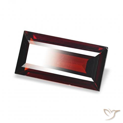 Grenat Almandin Rouge foncé naturelle Baquette, 1.76 ct, VVS-VS