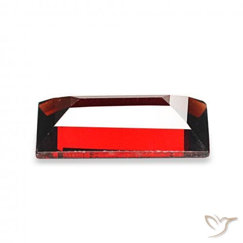 Grenat Almandin Rouge sang profond naturelle Baquette, 1.77 ct, VVS