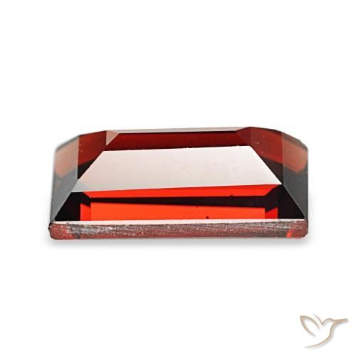 Grenat Almandin Rouge foncé naturelle Baquette, 2.51 ct, VVS