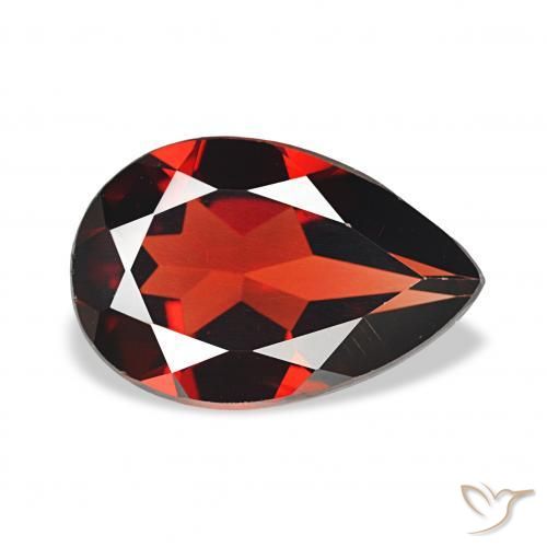 Grenat Almandin Rouge foncé naturelle En forme de poire, 3.17 ct, VVS-VS