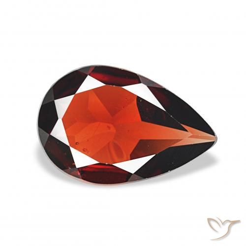 Grenat Almandin Rouge moyen naturelle En forme de poire, 2.56 ct, VS