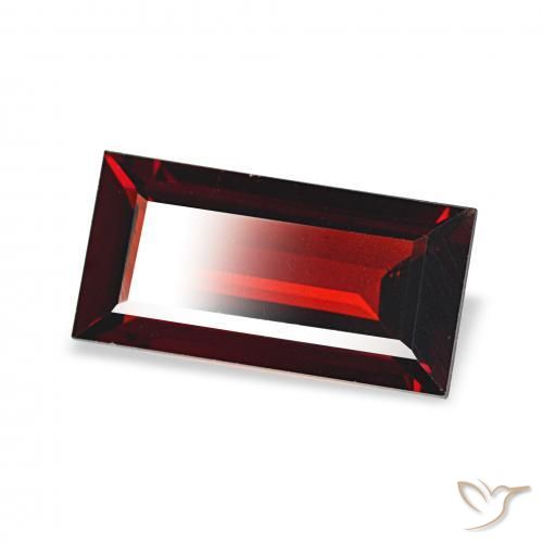 Grenat Almandin Rouge foncé naturelle Baquette, 1.65 ct, VVS
