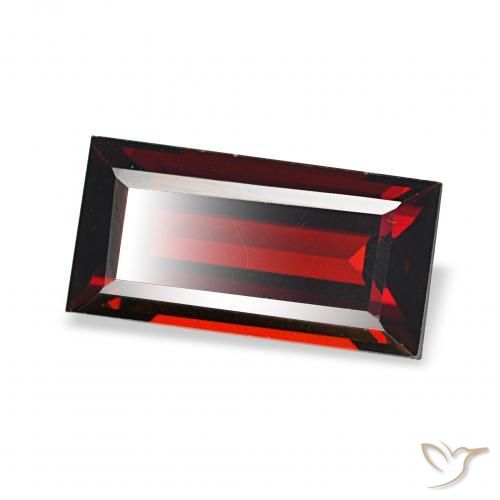Grenat Almandin Rouge foncé naturelle Baquette, 2.06 ct, VVS