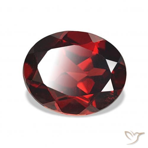 Grenat Almandin Rouge foncé naturelle ovale, 4.42 ct, VVS