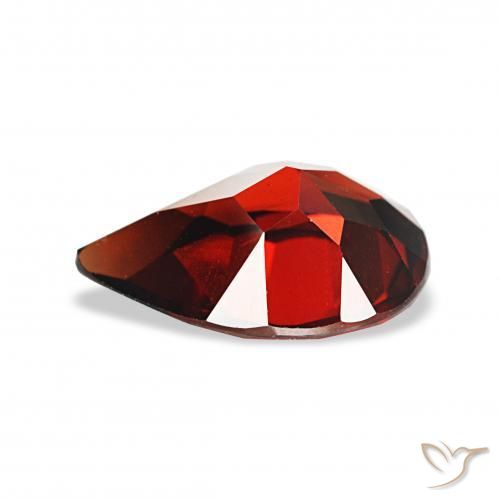 Grenat Almandin Rouge foncé naturelle En forme de poire, 3.31 ct, VVS