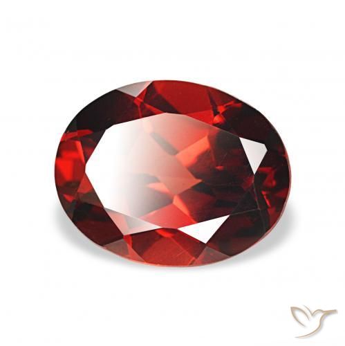 Grenat Almandin Rouge moyen naturelle ovale, 2.18 ct, VVS-VS
