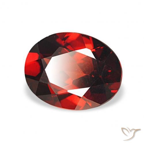 Grenat Almandin Rouge foncé naturelle ovale, 1.72 ct, VVS-VS