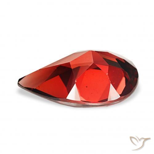 Grenat Almandin Rouge foncé naturelle En forme de poire, 3.10 ct, VVS-VS