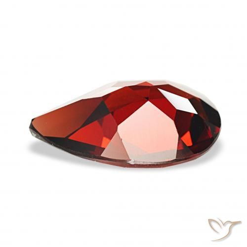 Grenat Almandin Rouge foncé naturelle En forme de poire, 2.83 ct, VVS-VS