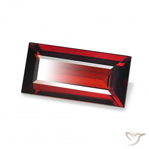 Grenat Almandin Rouge foncé naturelle Baquette, 1.62 ct, VVS