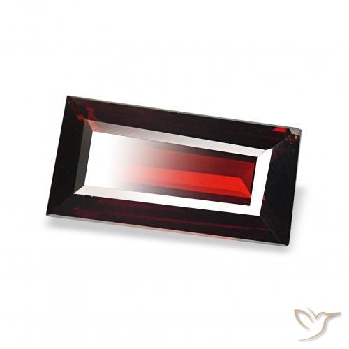 Grenat Almandin Rouge foncé naturelle Baquette, 1.60 ct, VVS