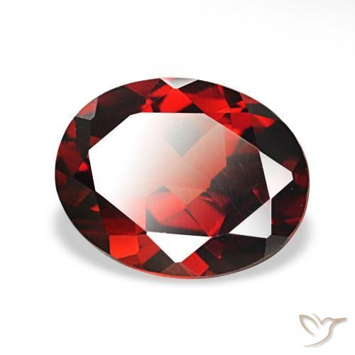 Grenat Almandin Rouge foncé naturelle ovale, 2.16 ct, VVS