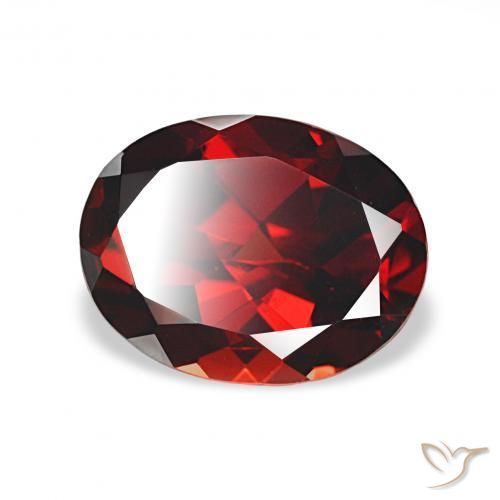 Grenat Almandin Rouge foncé naturelle ovale, 2.30 ct, VS