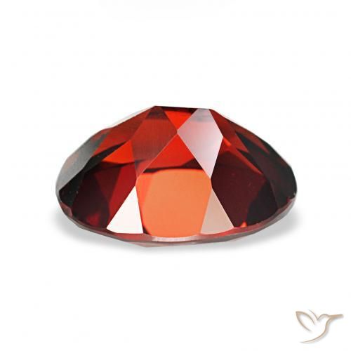Grenat Almandin Rouge foncé naturelle ovale, 2.30 ct, VS