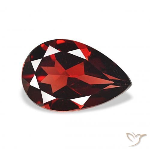 Grenat Almandin Rouge foncé naturelle En forme de poire, 3.22 ct, VS