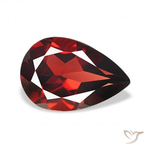 Grenat Almandin Rouge foncé naturelle En forme de poire, 3.38 ct, VVS