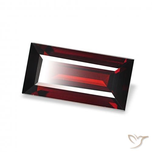 Grenat Almandin Rouge foncé naturelle Baquette, 1.76 ct, VVS