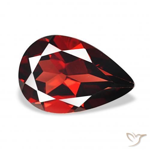 Grenat Almandin Rouge foncé naturelle En forme de poire, 3.23 ct, VVS