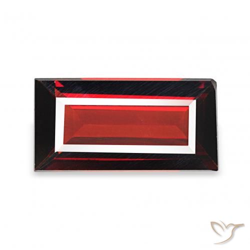 Grenat Almandin Rouge foncé naturelle Baquette, 1.53 ct, VVS