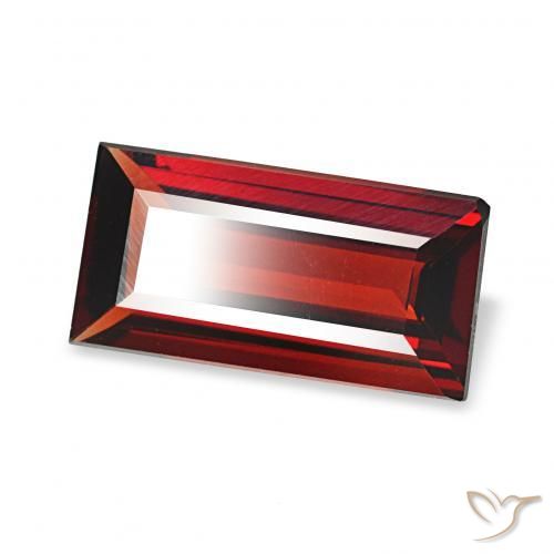 Grenat Almandin Rouge foncé naturelle Baquette, 1.53 ct, VVS