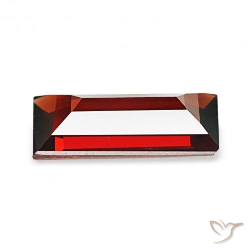 Grenat Almandin Rouge foncé naturelle Baquette, 1.53 ct, VVS