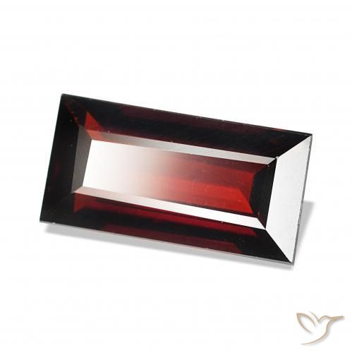 Grenat Almandin Rouge foncé naturelle Baquette, 1.82 ct, VVS