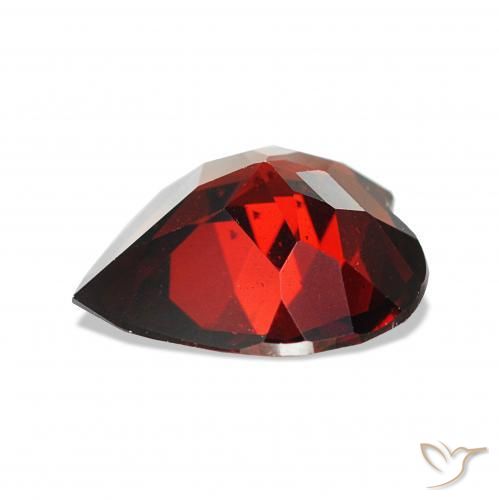 Grenat Almandin Rouge foncé naturelle Cœur, 1.55 ct, VVS-VS