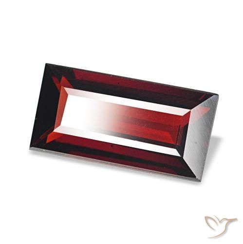Grenat Almandin Rouge foncé naturelle Baquette, 1.74 ct, VVS