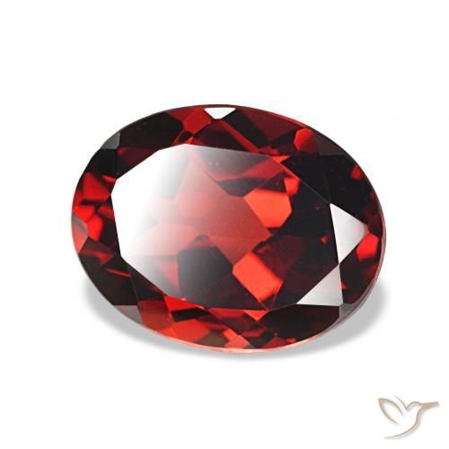 Grenat Almandin Rouge sang profond naturelle ovale, 2.20 ct, VVS