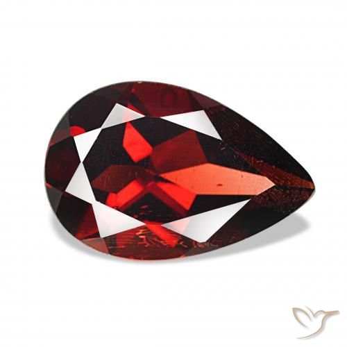 Grenat Almandin Rouge foncé naturelle En forme de poire, 3.55 ct, VS
