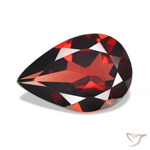 Grenat Almandin Rouge sang profond naturelle En forme de poire, 2.83 ct, VS