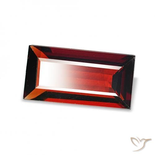 Grenat Almandin Rouge foncé naturelle Baquette, 1.53 ct, VVS-VS