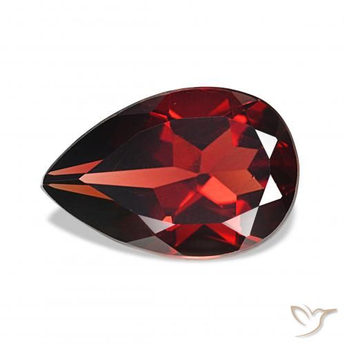 Grenat Almandin Rouge foncé naturelle En forme de poire, 3.31 ct, VVS-VS