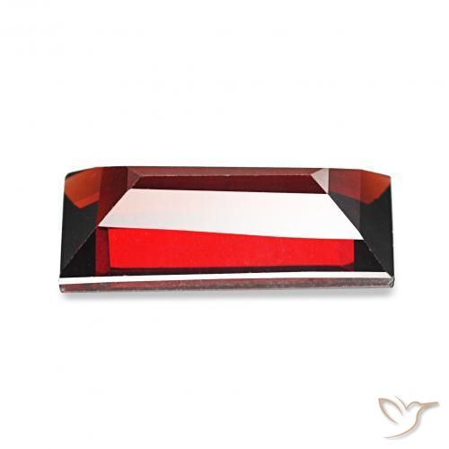 Grenat Almandin Rouge foncé naturelle Baquette, 1.78 ct, VVS