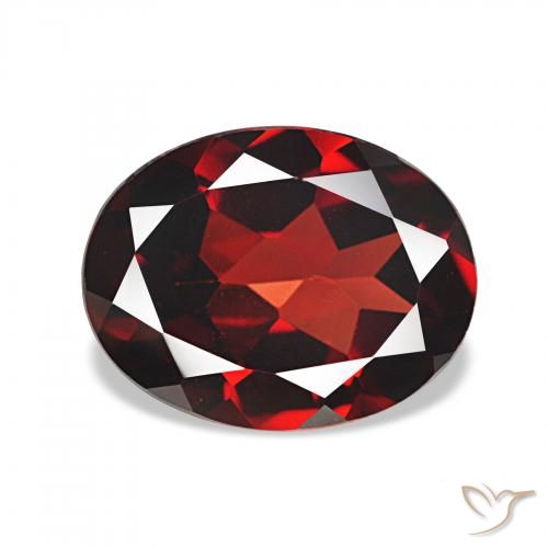 Grenat Almandin Rouge foncé naturelle ovale, 1.96 ct, VVS