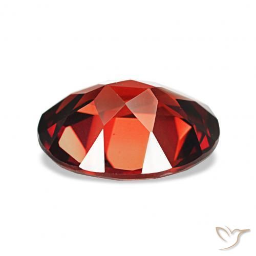 Grenat Almandin Rouge sang profond naturelle Coupe ovale, 2.10 ct, VVS