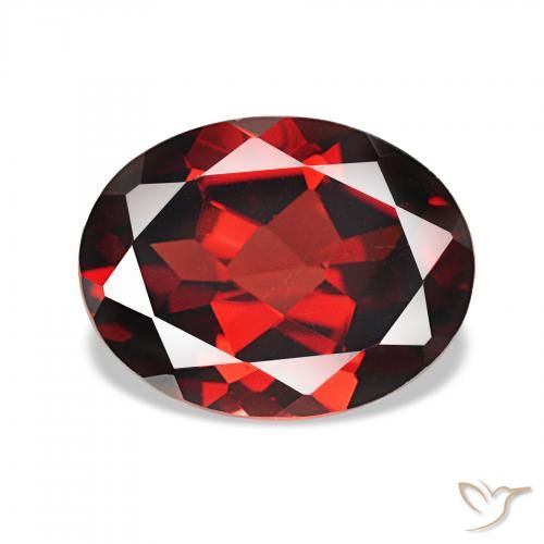 Grenat Almandin Rouge foncé naturelle ovale, 2.21 ct, VVS