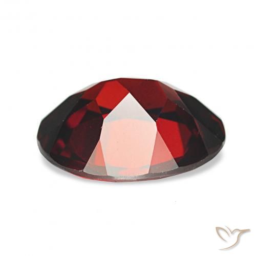 Grenat Almandin Rouge foncé naturelle ovale, 2.60 ct, VVS